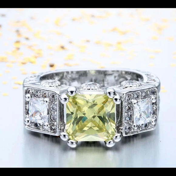 Ring - Picture 2 of 3